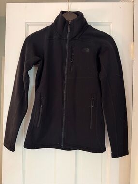 The North Face Black Lightweight Fleece Jacket - Full Zip